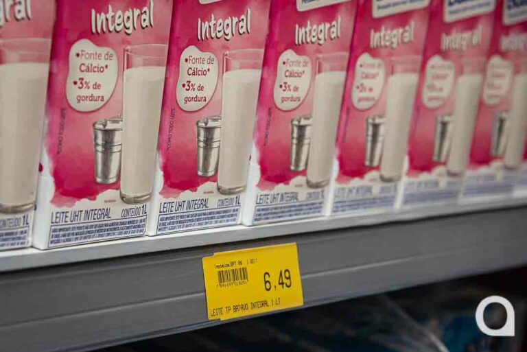 População de Umuarama se assusta com o aumento no preço do leite nos supermercados