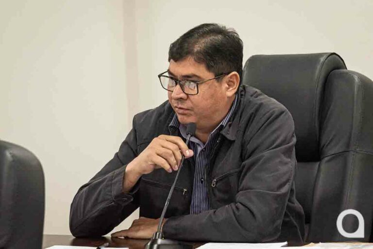 Câmara sorteia nomes da comissão que analisa denúncia contra o vereador Ronaldo Cardoso