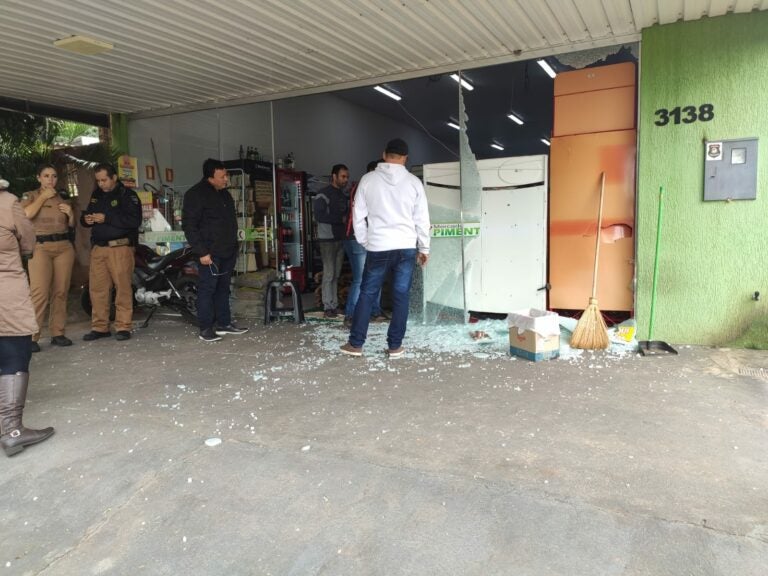 Comerciante de Umuarama reage a tentativa de assalto e manda bala no bandido