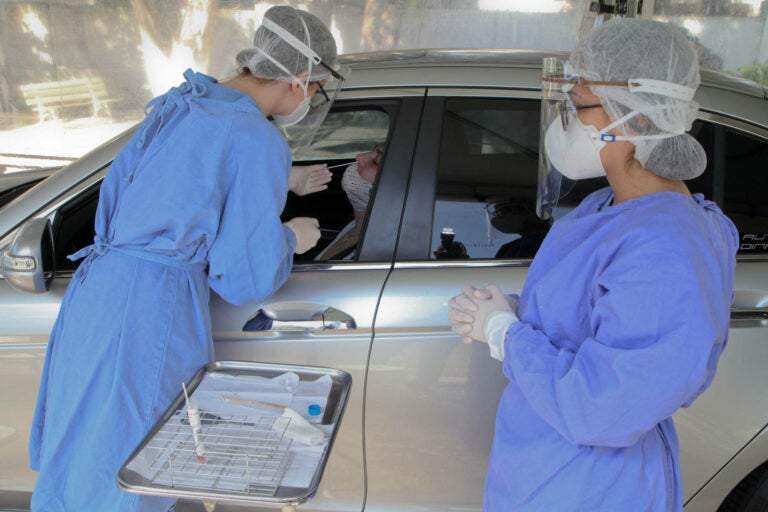 Saúde divulga mais 3.538 casos de Covid e 26 mortes pela doença no Paraná