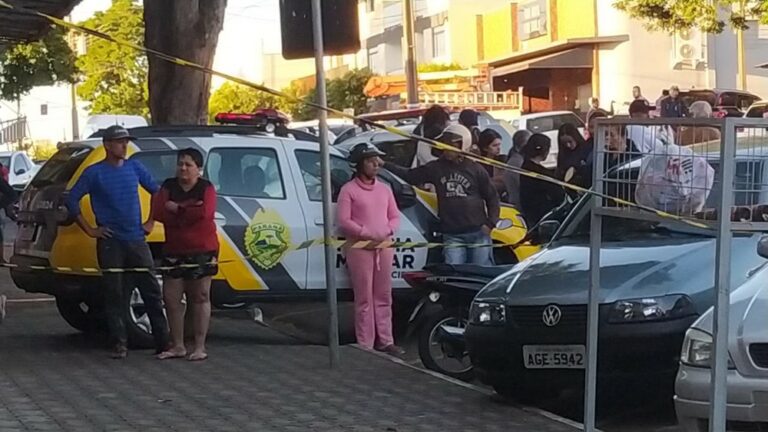 Homem invade salão e mata cliente e cabeleireiro a tiros em Loanda