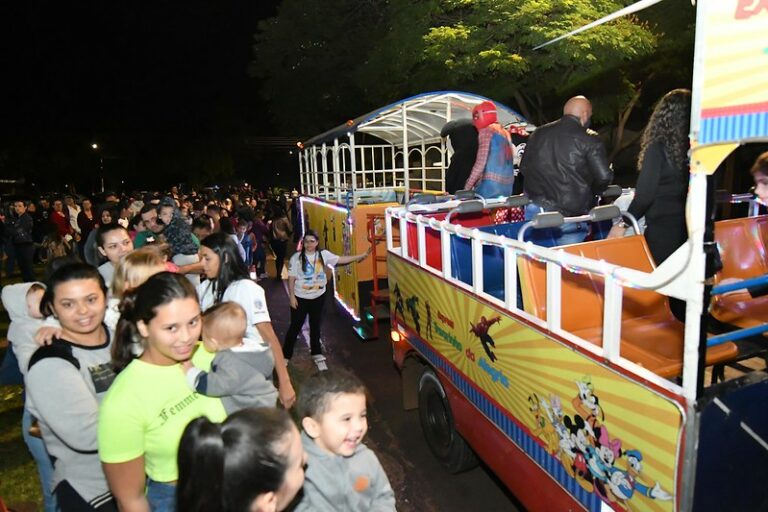 Comemoração do aniversário de Umuarama termina com festa em Serra dos Dourados