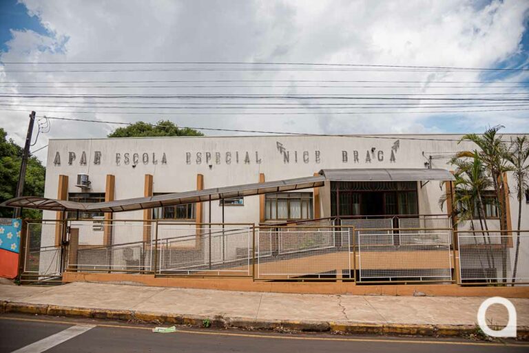 Apae de Umuarama alerta para golpistas pedindo dinheiro em nome da entidade