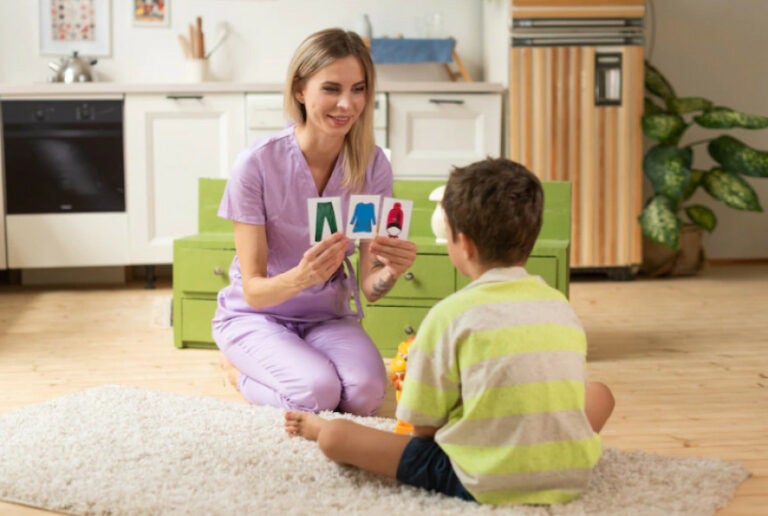 Projeto de lei visa aplicação de teste para diagnóstico do autismo no Paraná