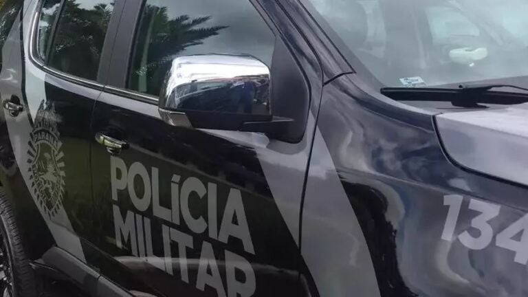 Após roubo de caminhonete, dupla morre em confronto com a Polícia Militar