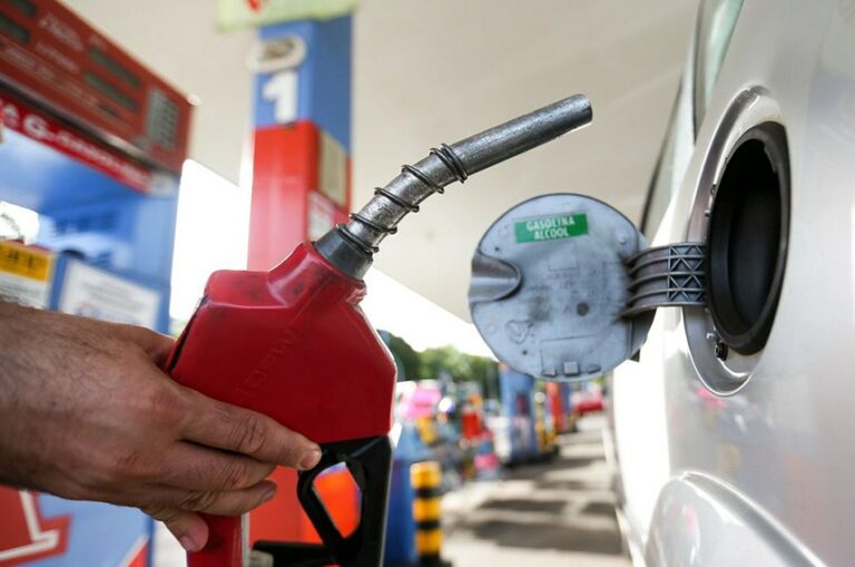 Combustíveis têm variação de até 5,58% em Umuarama; veja onde é mais barato