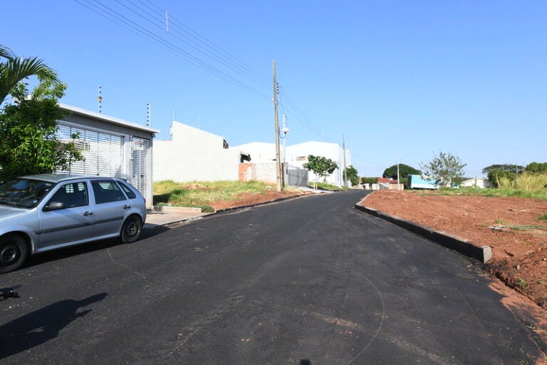 Moradores do Jardim Tropical são atendidos com galerias pluviais e pavimentação asfáltica