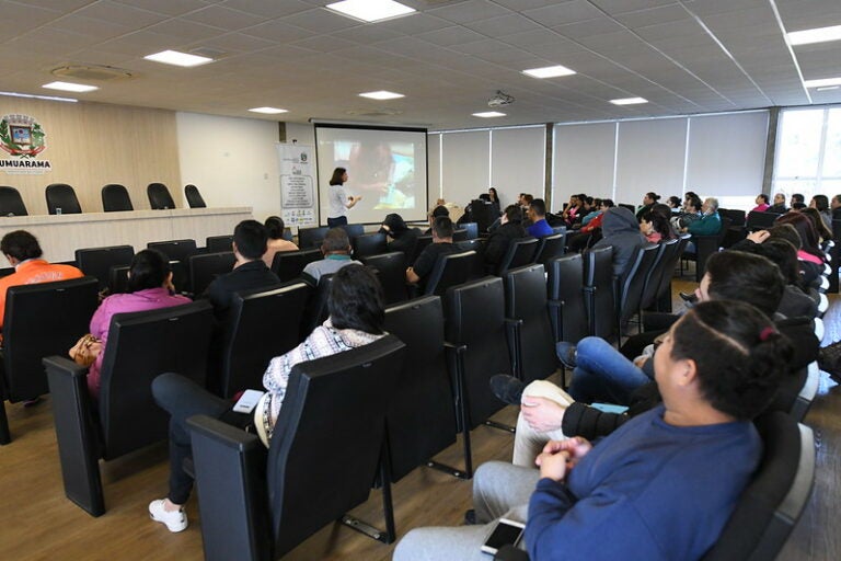 Umuarama: Curso gratuito auxilia profissionais da alimentação a cumprir legislação