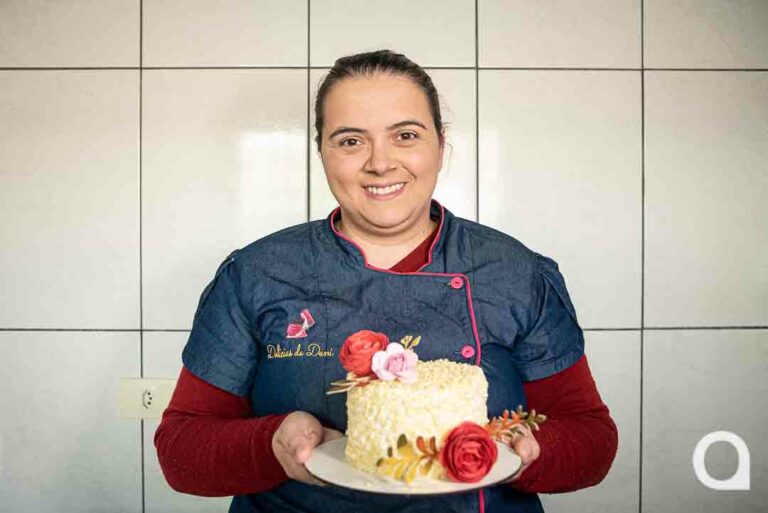 Paixão por confeitaria leva cozinheira a investir na venda de bolos em Umuarama
