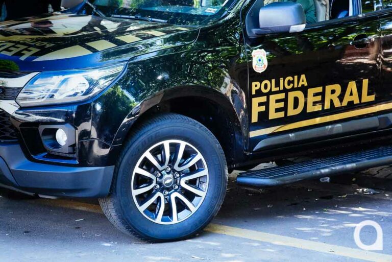PF de Foz do Iguaçu prende homem com três mandados, sendo um expedido pela Justiça de Umuarama