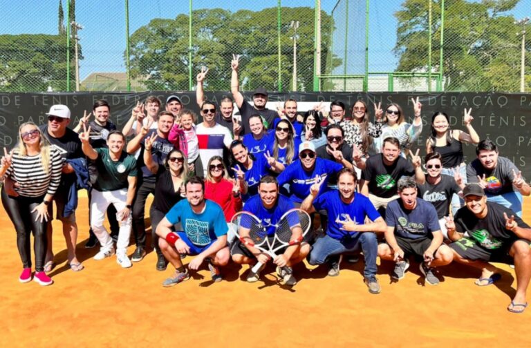 Tenistas do Harmonia Clube de Campo participam do Interclubes Paranaense de Classe