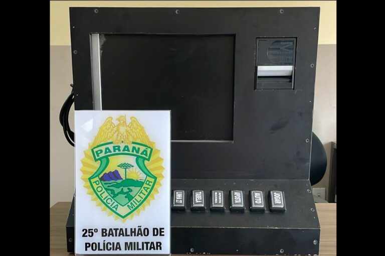 PM apreende máquina caça-níquel em comércio no bairro Ouro Branco