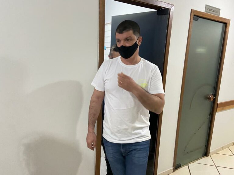 Triplo homicídio em Umuarama completa um ano. Por que casal e filha foram mortos? Assista a reportagem
