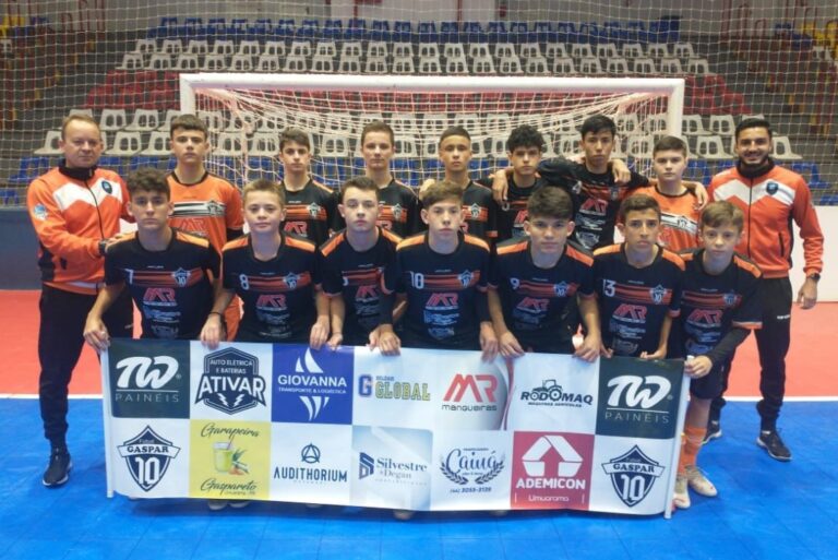 Equipe do Futsal Camisa 10 garante classificação para terceira fase da NFP