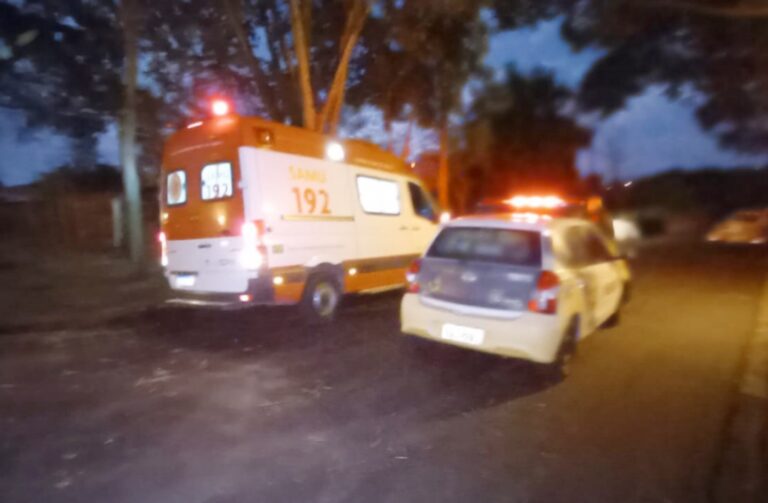 Criança que estava de bicicleta fica ferida após acidente com carro em Umuarama
