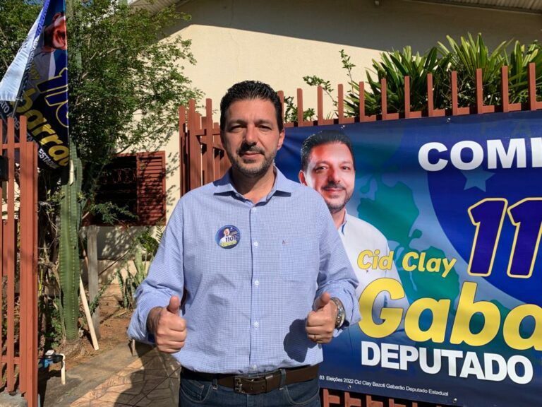 Candidato a deputado estadual, Gabarrão faz adesivaço de lançamento da campanha neste sábado