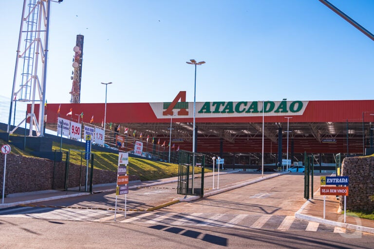 Umuarama: Atacadão oferta 50 vagas de emprego e entrevistas serão nesta sexta-feira