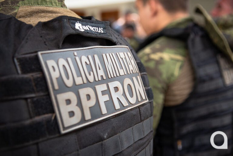 Mulher procurada por homicídio qualificado e tráfico de drogas é presa em Umuarama