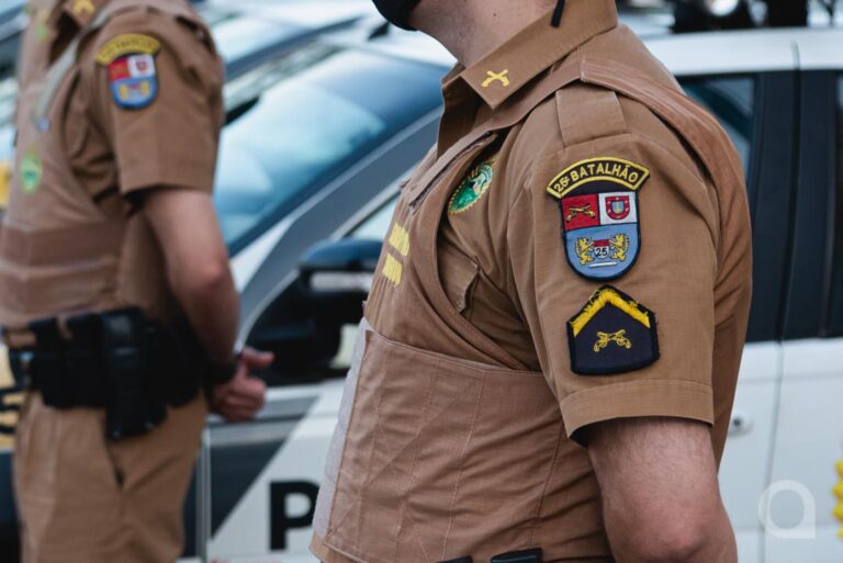 Com sinais de embriaguez, motorista quebra a perna após acidente com moto no centro de Pérola