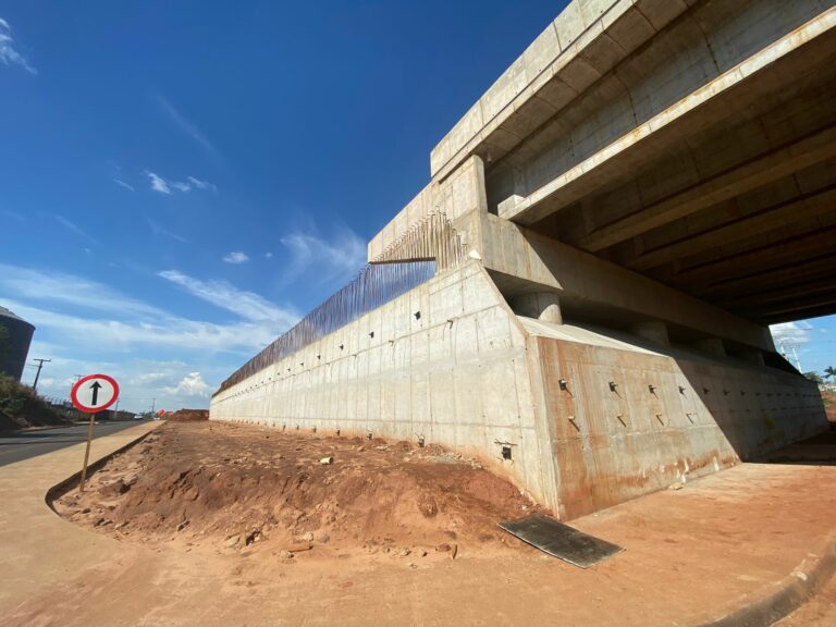 Obra do viaduto do Trevo do Gauchão em Umuarama já tem 68% dos serviços concluídos