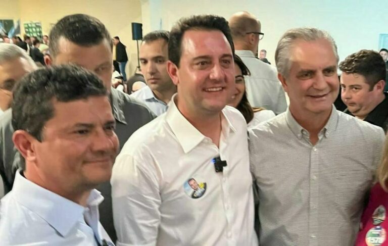 (Vídeo) Sergio Moro vai a evento de Ratinho Junior e faz discurso sem ser convidado