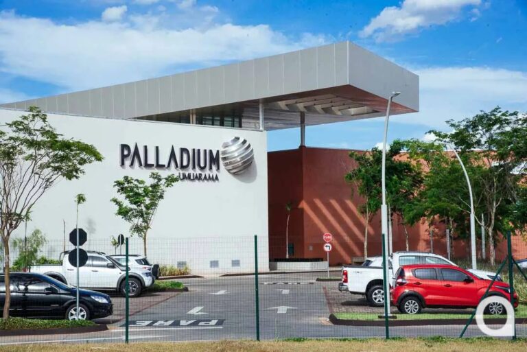 Lojas do Shopping Palladium Umuarama estão com diversas vagas de emprego disponíveis