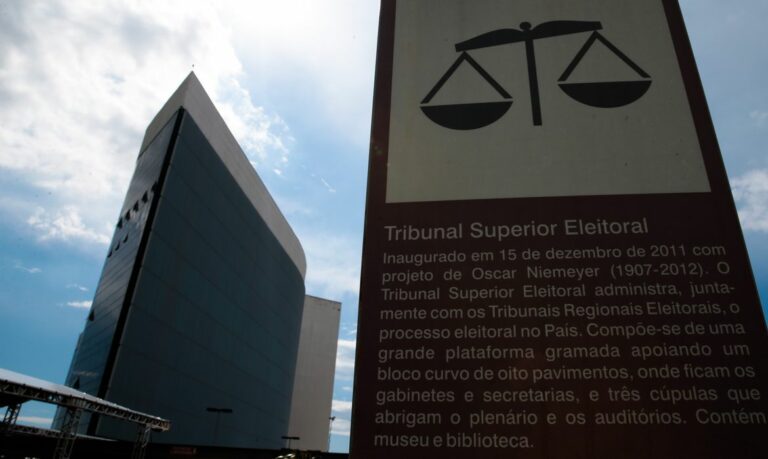 TSE recebe 10,8 mil denúncias de propaganda eleitoral irregular