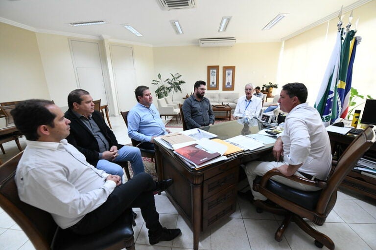Pimentel recebe diretor geral da Sejuf e discute novas parcerias para gerar empregos