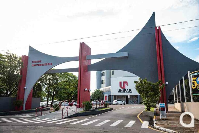 Umuarama abre a semana com 219 vagas de emprego; Unipar EAD está contratando