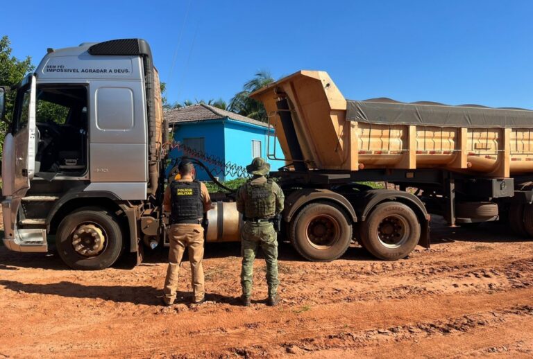 BPFron e PM recuperam em Xambrê semirreboque roubado horas antes