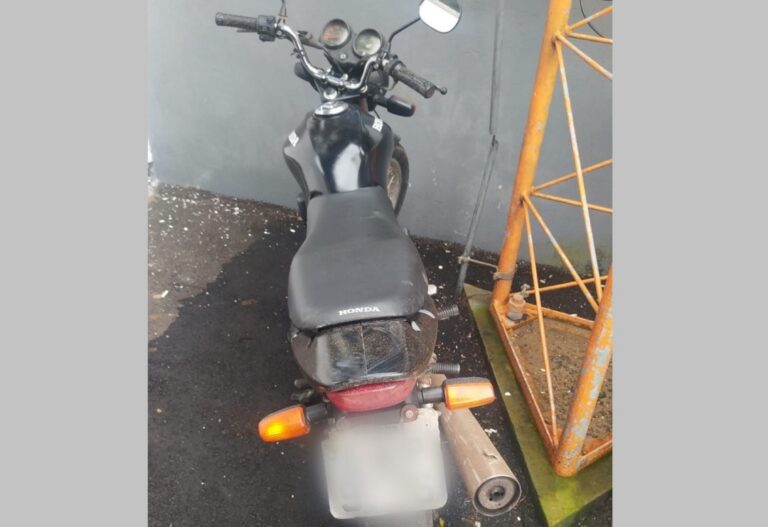 Umuarama: Dois homens são flagrados com moto que foi furtada em Toledo