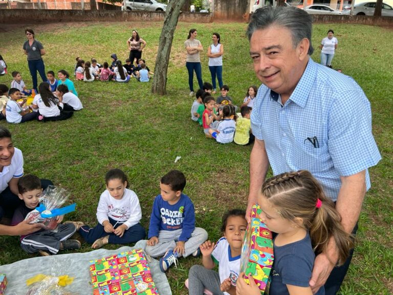 Luiz Sorvos antecipa o salário dos servidores municipais de Nova Olímpia
