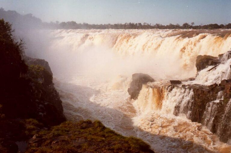 27 de outubro de 1982: Sete Quedas de Guaíra desapareceram há exatamente 40 anos