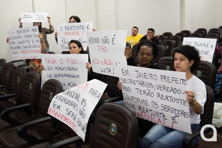Vereadores falam sobre seus posicionamentos na sessão da Câmara de Umuarama desta sexta-feira