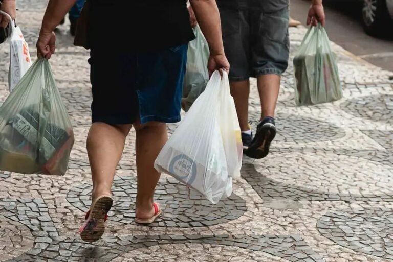 Black Week: Comércio de Umuarama ficará aberto até as 17h neste sábado