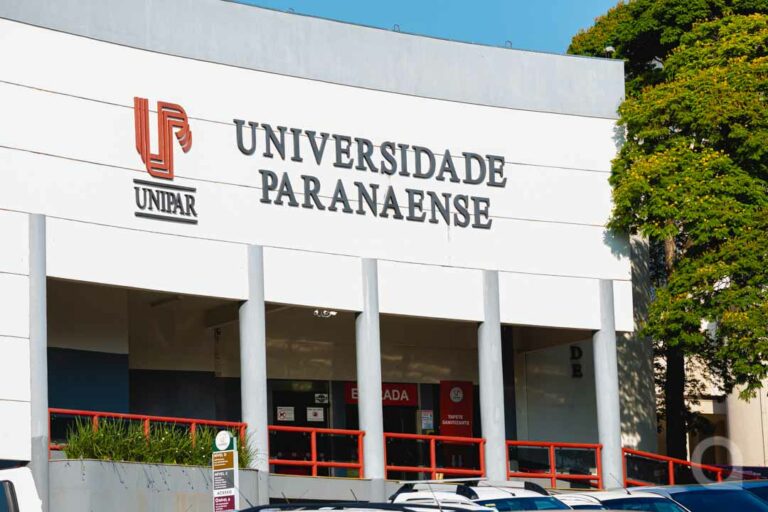 Umuarama tem 220 vagas de emprego nesta terça; Unipar contrata operador de Call Center