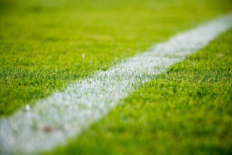 Fim das carreiras de Messi e Ronaldo marca adeus a uma era dourada do futebol