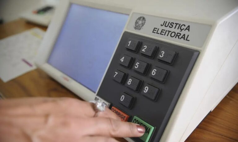 Quem não compareceu às urnas no 1° turno tem até esta quinta-feira para justificar