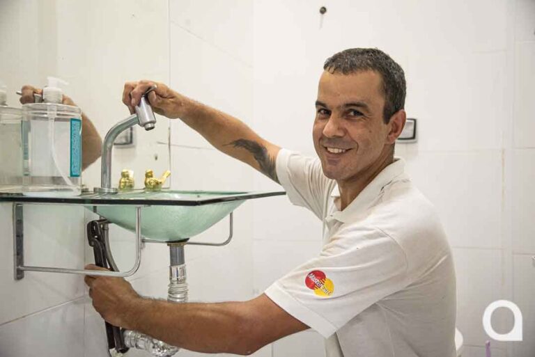 ‘Marido de aluguel’ mais requisitado de Umuarama é médico veterinário