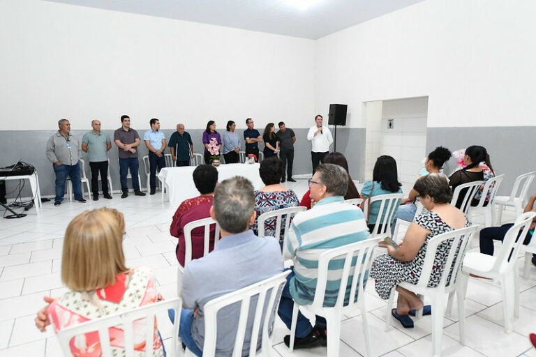 Secretaria de Habitação auxilia associações e entidades representativas da comunidade