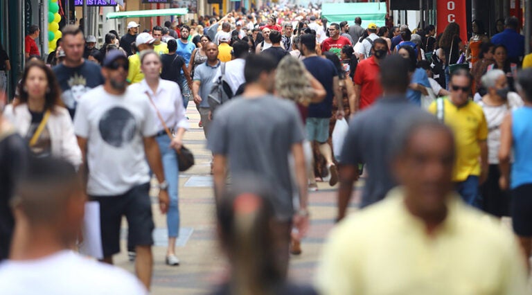 População: Brasil tem 207,75 milhões de habitantes, mostra prévia do Censo 2022