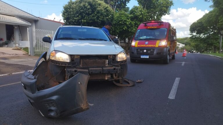 Motociclista sofre corte na perna após colisão contra picape na avenida Apucarana