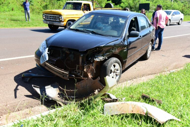 Idoso é socorrido após colisão no trecho urbano da PR-323 em Umuarama