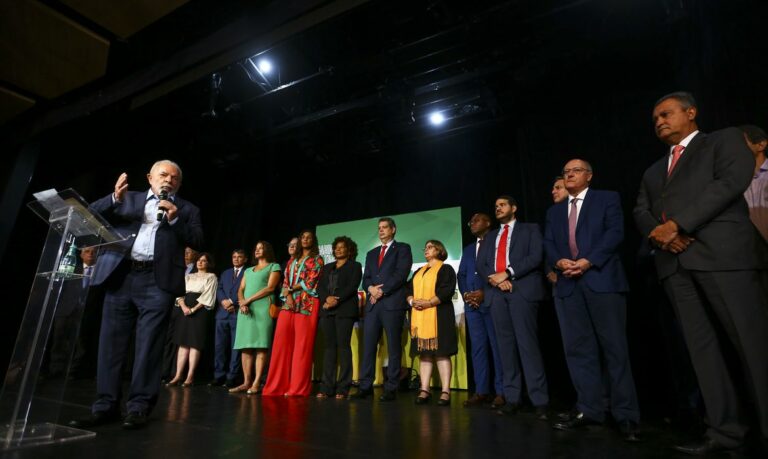 Presidente eleito Lula anuncia mais 16 ministros que farão parte do governo a partir de 2023