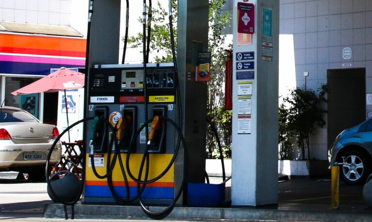Com o fim de MP, gasolina pode ter aumento de R$ 0,69 na segunda-feira