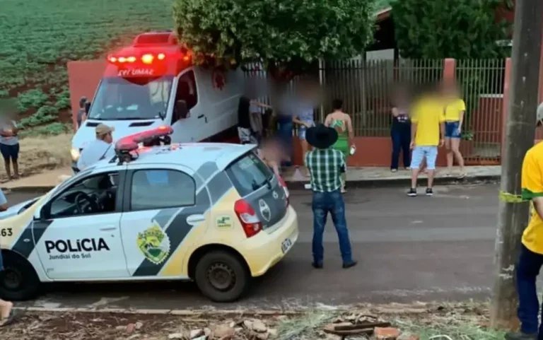 Paraná: Homem mata esposa a facadas e posta selfie ao lado do corpo