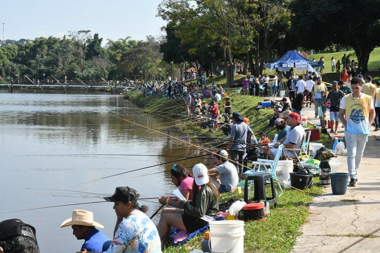 Umuarama: Pesca amadora está liberada no Lago Aratimbó nos finais de semana