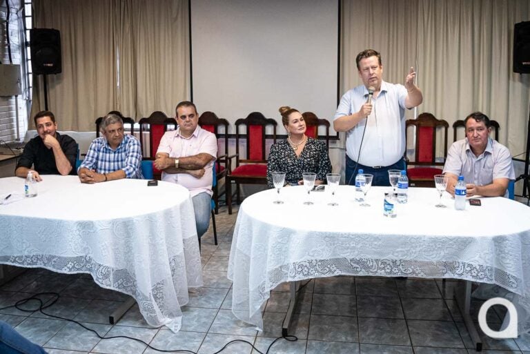 Darlan Scalco assina liberação de R$ 1,6 milhões para reforma do NRE de Umuarama