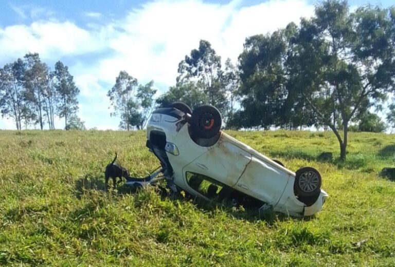 Capotamento é registrado na rodovia entre Altônia e o distrito de São João