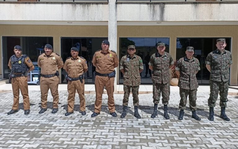 Novo instrutor chefe do Tiro de Guerra de Umuarama visita o 25º Batalhão da PM